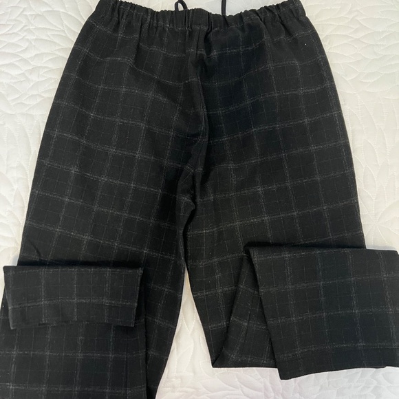 Aritzia Plaid Pant - Picture 5 of 5